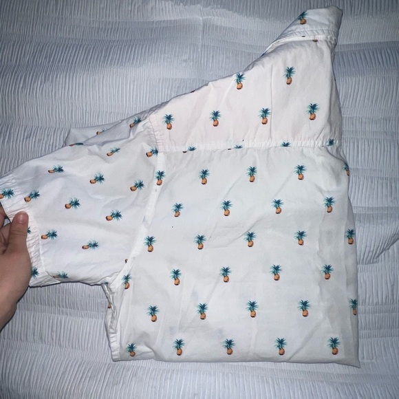 Men’s pineapple button down shirt - Picture 6 of 6